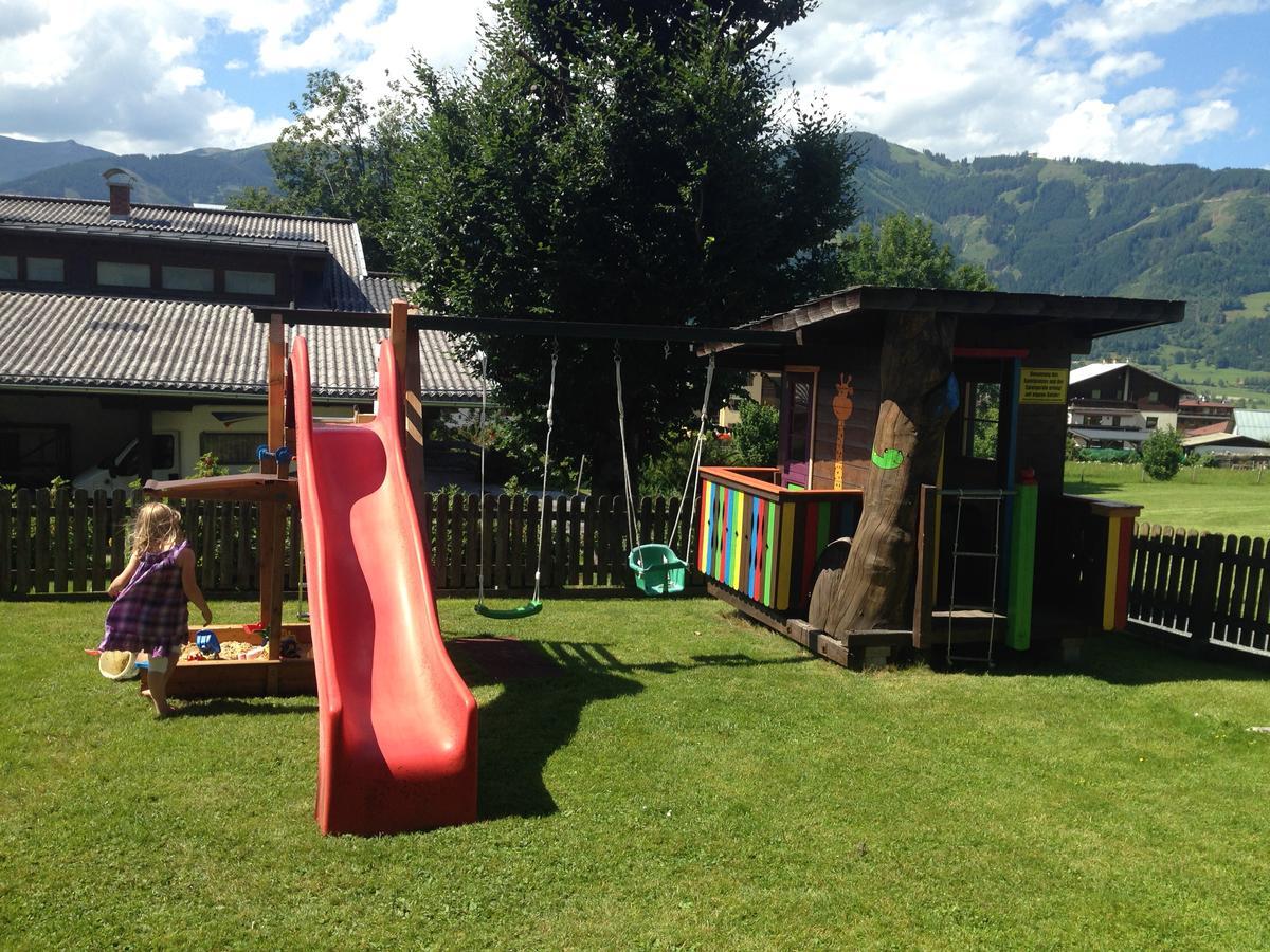 Haus Voglreiter - Inkl Sommerkarte, Zentrale Und Ruhige Lage, Garten Mit Spielplatz Kaprun Exterior foto