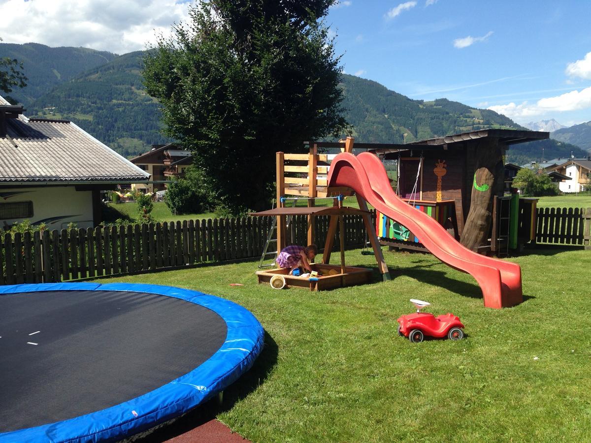 Haus Voglreiter - Inkl Sommerkarte, Zentrale Und Ruhige Lage, Garten Mit Spielplatz Kaprun Exterior foto